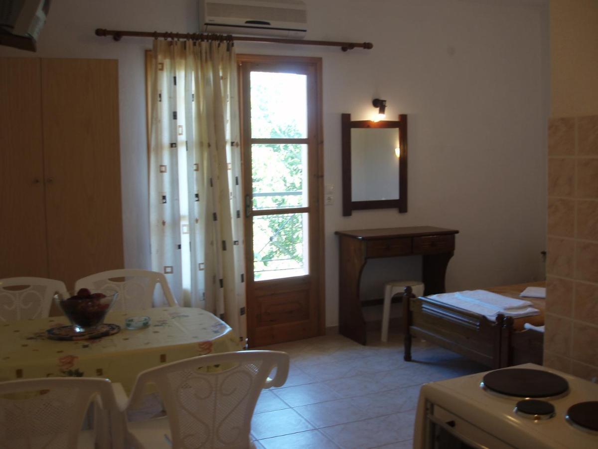 Skiathos Studios Hl Luaran gambar