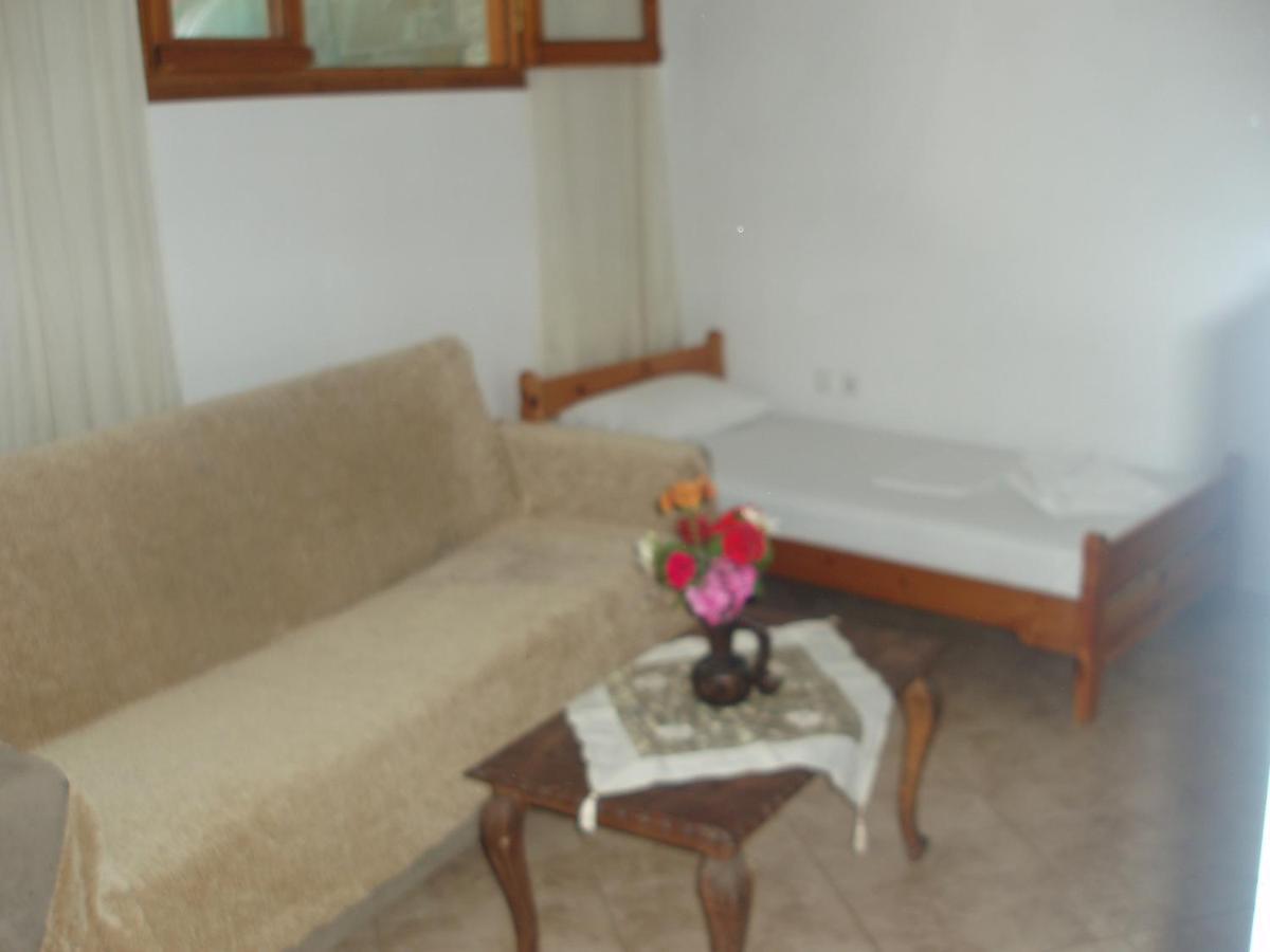 Skiathos Studios Hl Luaran gambar